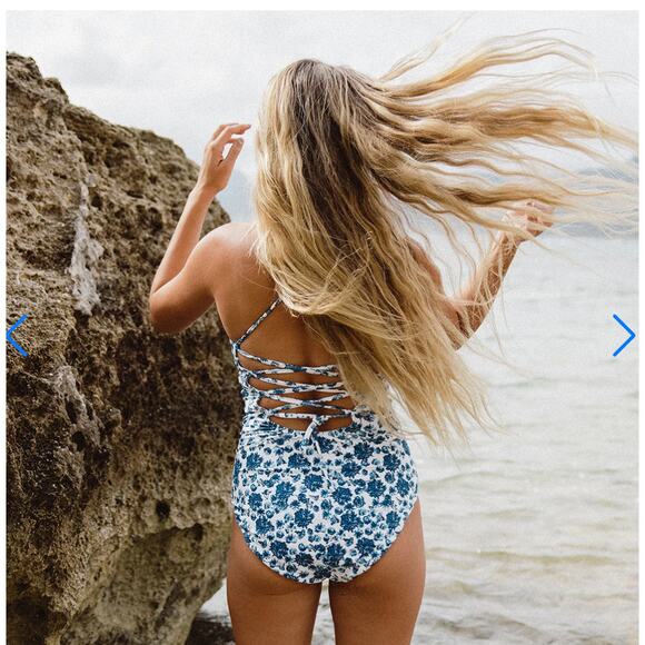 Albion Fit The Santorini Weekender One-Piece Size Small - Picture 9 of 9